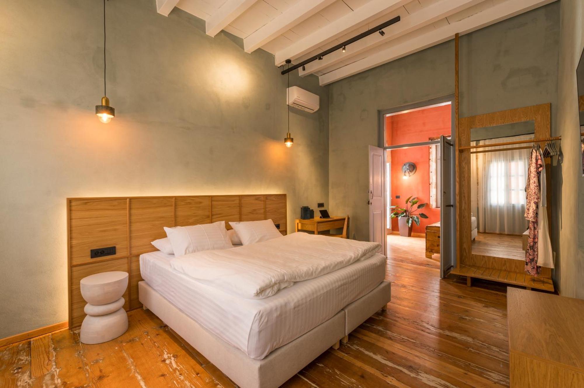 Full House Chania (Crete)